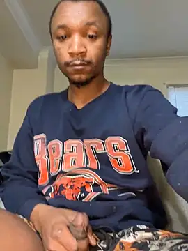 Snapshot of Letgeti chatting on 10/22/25, 10:20 Letgeti online show from 10/22/25, 10:20