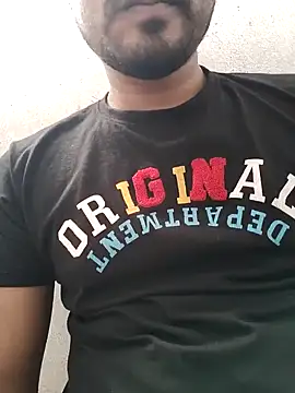 Snapshot of Kolkata___Boy chatting on 12/13/24, 09:24 Kolkata Boy online show from 12/13/24, 09:24