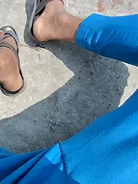 Snapshot of Kolkata___Boy chatting on 12/17/24, 05:51 Kolkata Boy online show from 12/17/24, 05:51