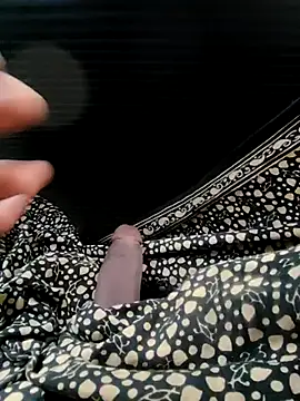 Snapshot of Kolkata___Boy chatting on 12/28/24, 02:22 Kolkata Boy online show from 12/28/24, 02:22